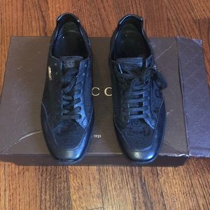 Gucci shoe